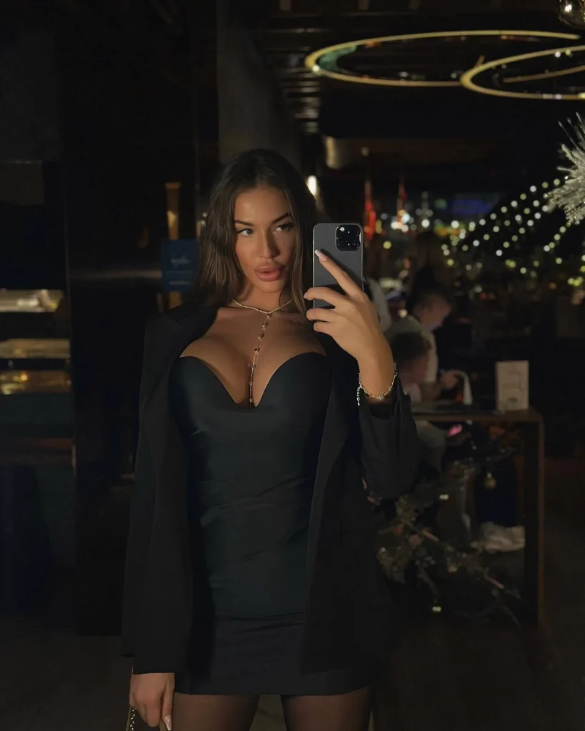 Злата, 26 лет - VIP эскорт-модель в Москве | Элитные эскортницы